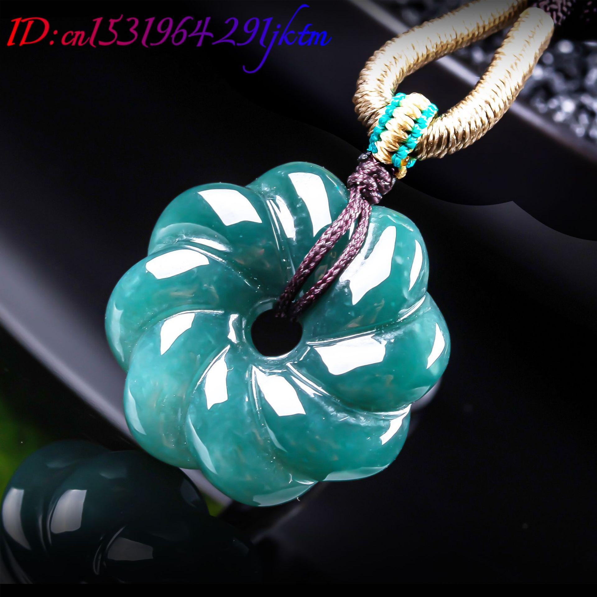 Natural Burmese Jadeite Flower - Vintage Fashion Necklace recension och pris