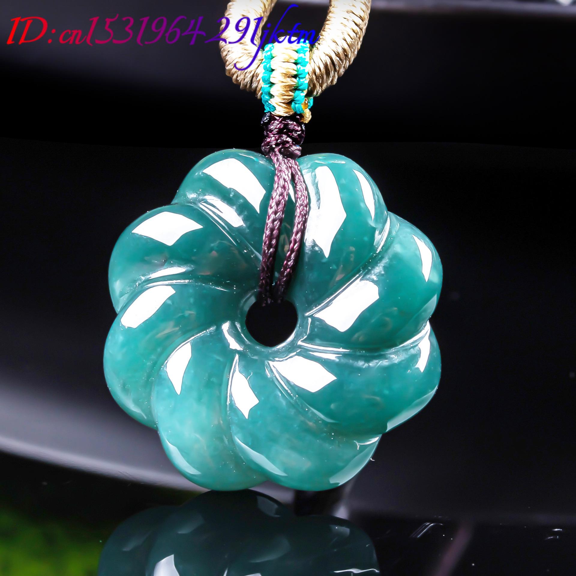 Natural Burmese Jadeite Flower - Vintage Fashion Necklace recension och pris