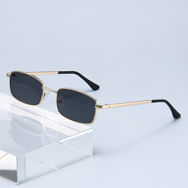 Fashion Punk Sunglasses Women  - Vintage Fashion Images recension och pris