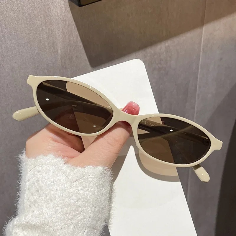New Retro Sexy Cat Eye Sunglas - Vintage Fashion Images recension och pris