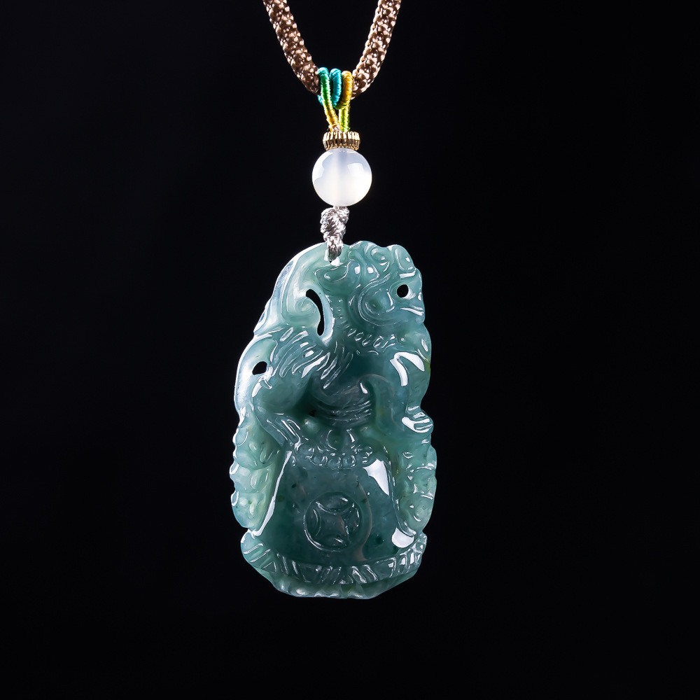 Burmese Jadeite Pixiu Pendant  - Vintage Fashion Necklace recension och pris