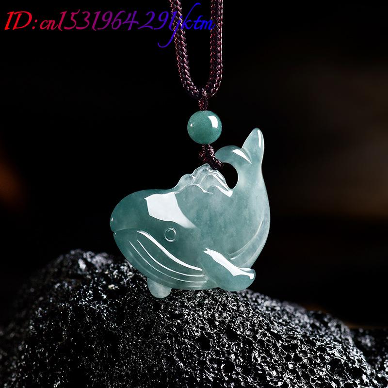 Natural Burmese Jadeite Whale  - Vintage Fashion Necklace recension och pris