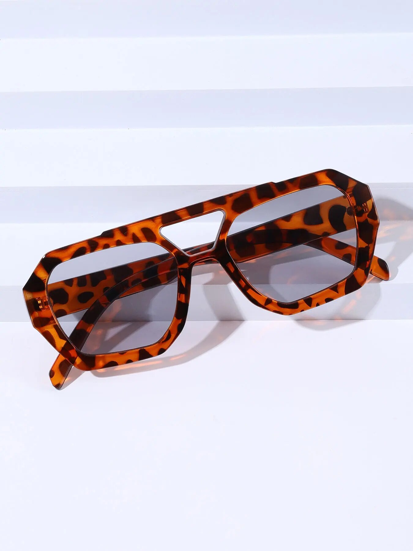 Fashion Vintage Square Irregul - Vintage Fashion Images recension och pris