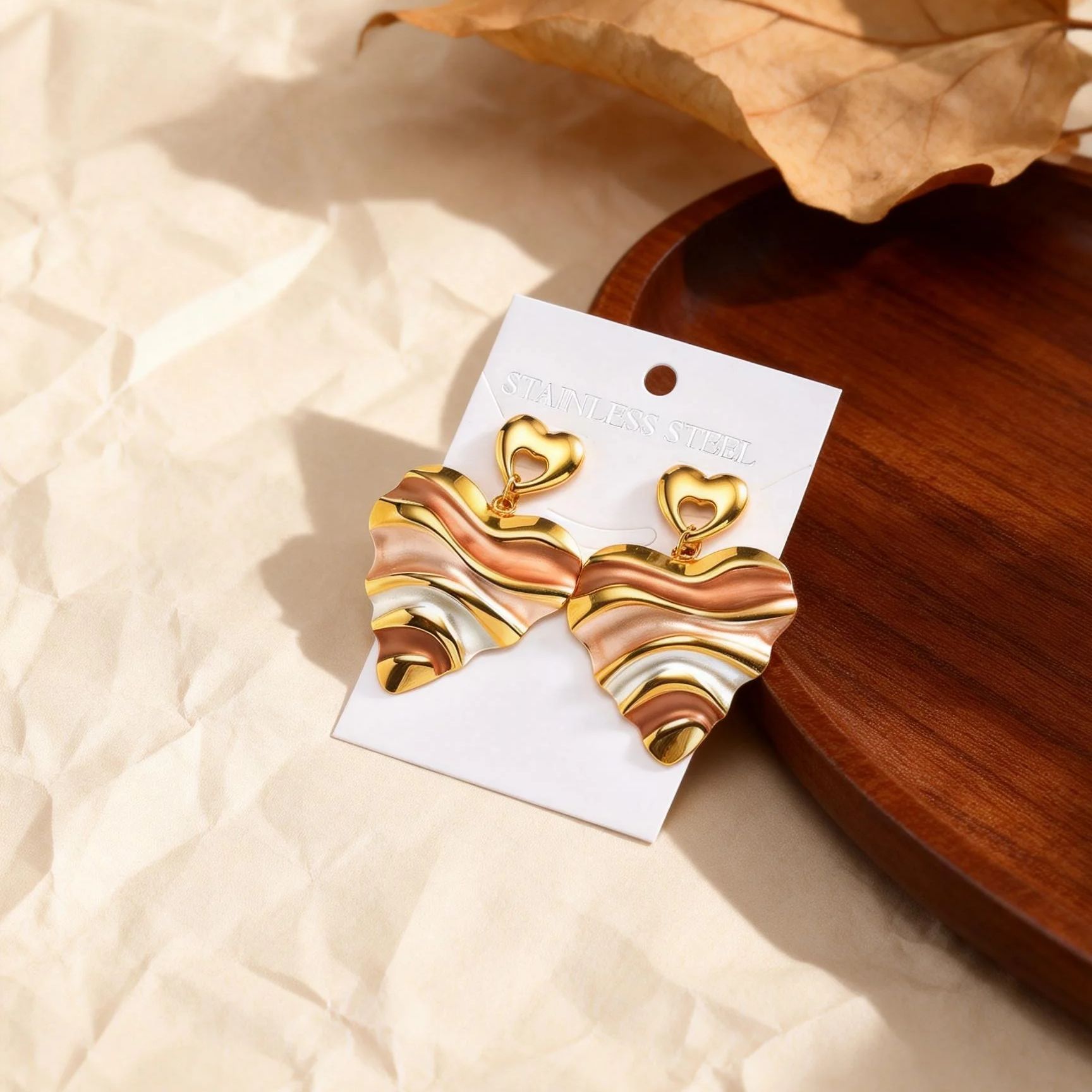 Women Stud Earrings for Women  - Vintage Fashion Ads recension och pris