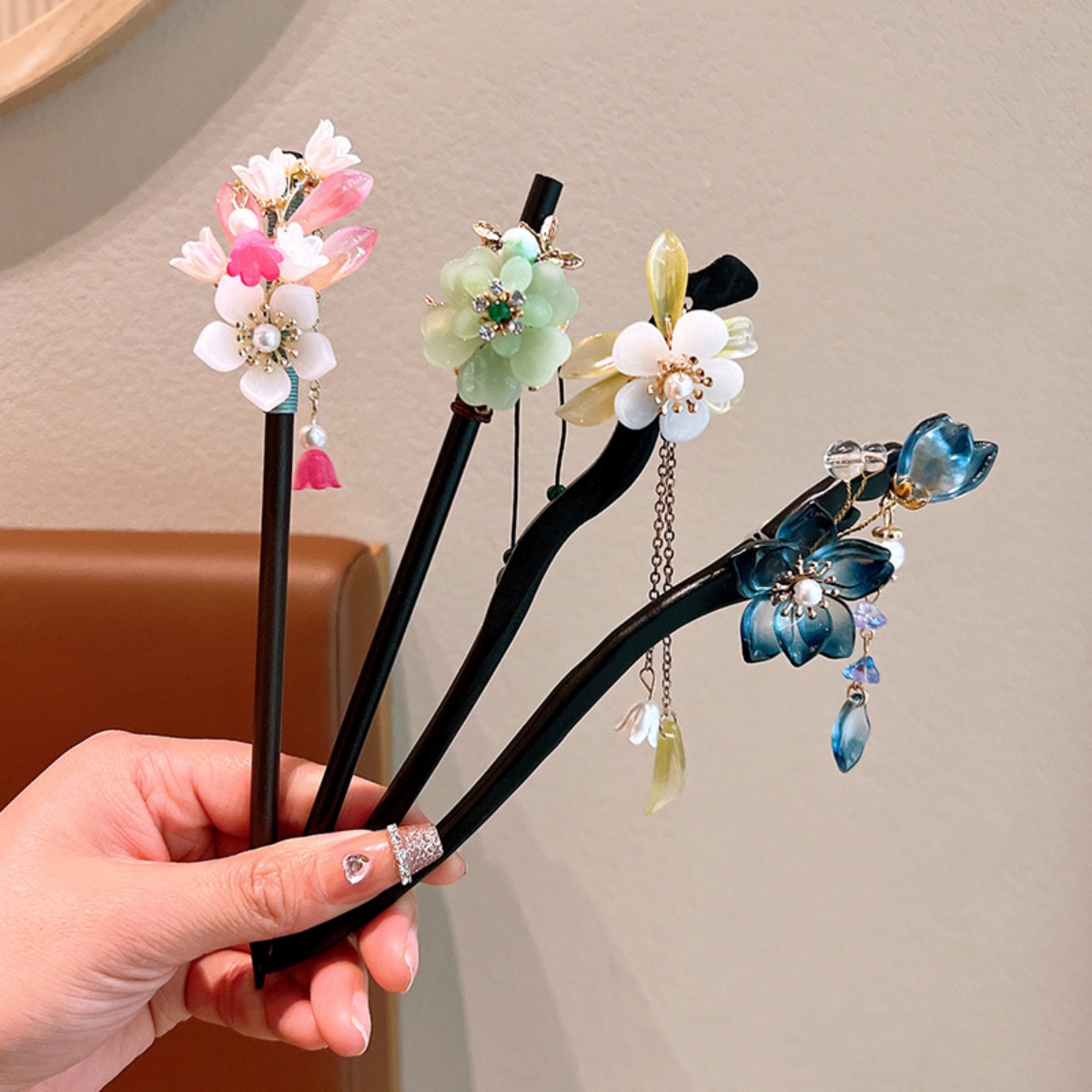 Exquisite Flower Tassel Wooden - Vintage Fashion Ai recension och pris